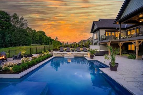 Creating Your Own Backyard Resort: The Ultimate Outdoor Living Experience