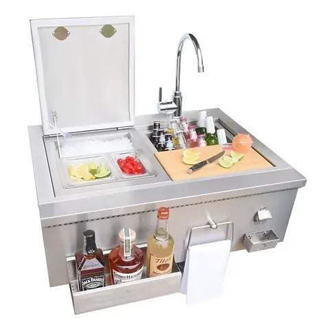 OUTSIDE-BAR-ENTERTAINMENT Backyard Brillance