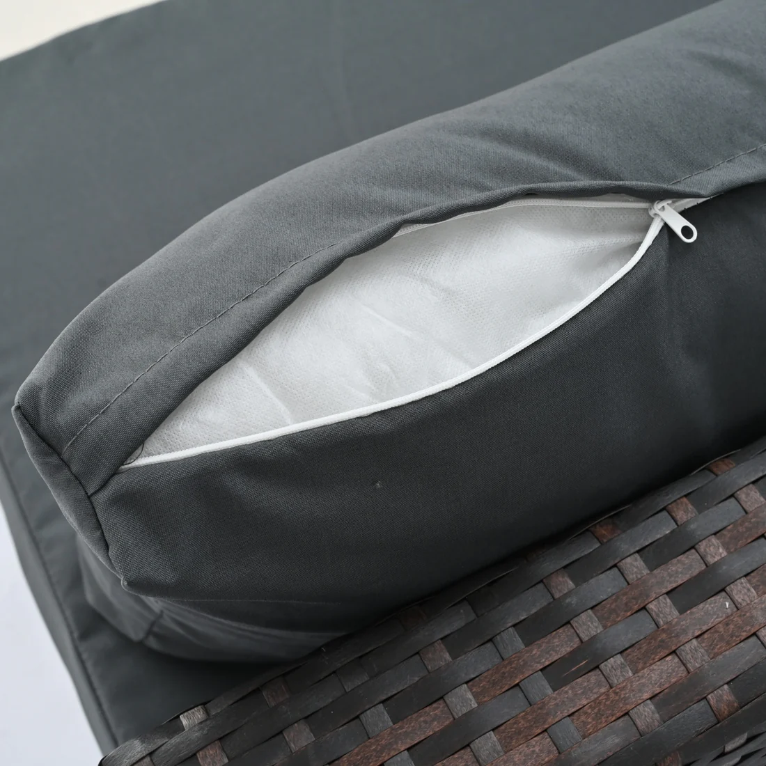 26e11513-e3a3-4ec7-8fc9-cd2203f4df20