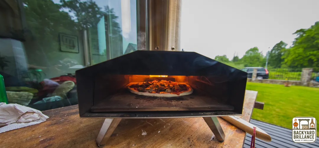 key features to look for in a backyard pizza oven